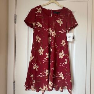 NWT Liz Claiborne Womens Summer Floral Print Dress Short Sleeve Maroon Size 6